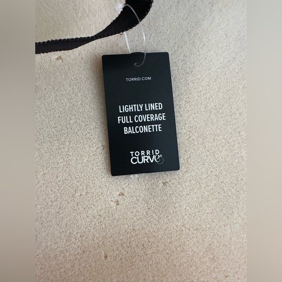 Torrid *NWT* Flower balconette bra - Picture 4 of 7